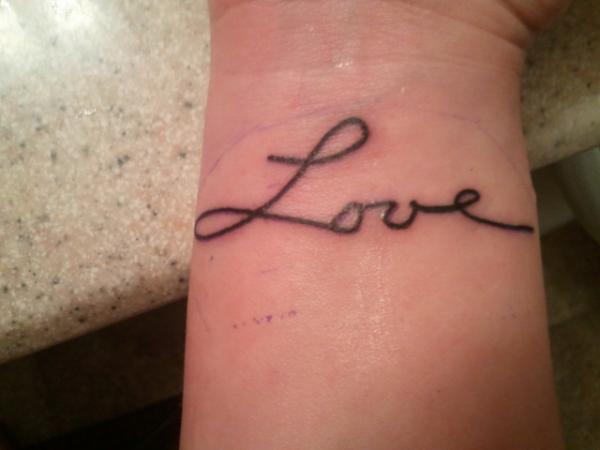 HeLenJan3's tweet photo. Daddys handwriting <3 #yabitch http://t.co/3Tq3nKXG