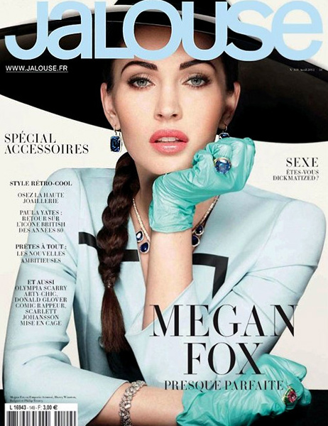 TeamBossaNova's tweet photo. @MeganFox says she'd never trade places with an "unattractive girl." http://t.co/UENUpZDJ http://t.co/7IHr9iFg