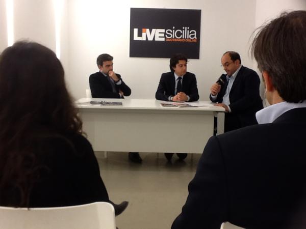 Cost2Costa's tweet photo. @Massimo_Costa intervistato da Roberto Puglisi per Live Sicilia #opencosta http://t.co/5vrRrB9x
