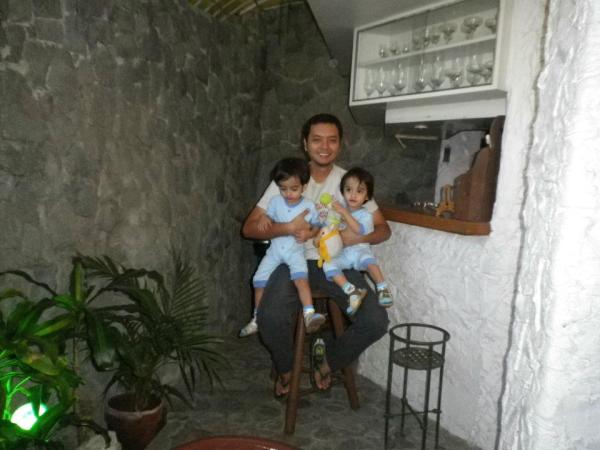 annavanina's tweet photo. my twin nephew http://t.co/0oXd4lPM