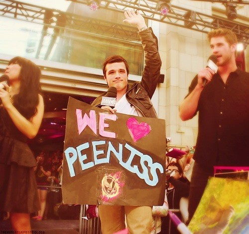 SarahMarie0605's tweet image. Oh hey Josh... #teampeeniss