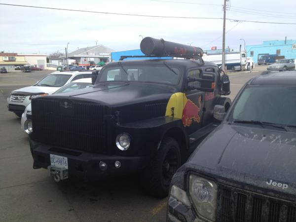 FlashPartyLeth's tweet photo. Ready to party, Lethbridge? #Uleth #lethcollege #yql http://t.co/PuJyV701