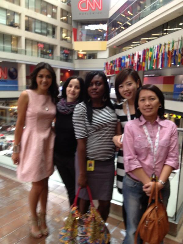 nathalytoledo's tweet photo. "@chiagABS: @nathalytoledo @LTudoran  #cnnfellows http://t.co/yUL4mT9n"// LLegando casi al final de esta experiencia..