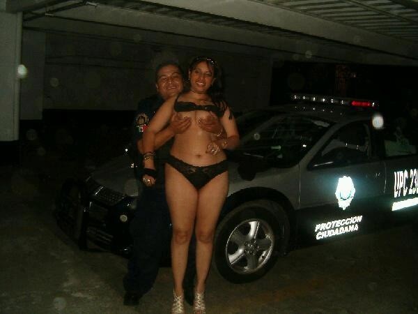 sietebits's tweet photo. #SeriaMejorQue la pinche @POLICIADF  dejara de hacer pendejadas @Bolavsky @POLICIADF @mondragonykalb http://t.co/RnsTaSce