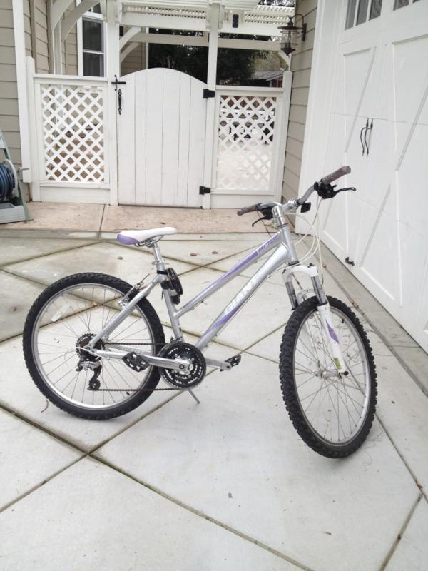 ms_kayla_mack's tweet photo. @blossomtori  @FredLion12 here is my FUCKING BIKE http://t.co/dUqwMAQ6