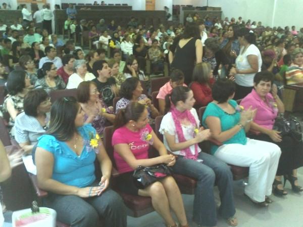 ONMPRITORREON's tweet photo. Homenajeadas del evento "Mujeres sobresalientes" http://t.co/rVRSYsWS