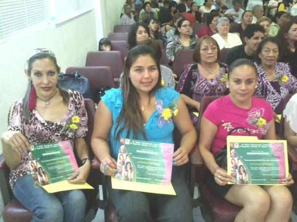 ONMPRITORREON's tweet photo. Orgullosas con su reconocimiento http://t.co/xC7JF0qy
