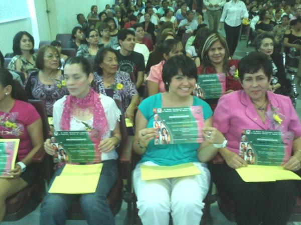 ONMPRITORREON's tweet photo. Orgullosas mujeres http://t.co/uTGutzaC