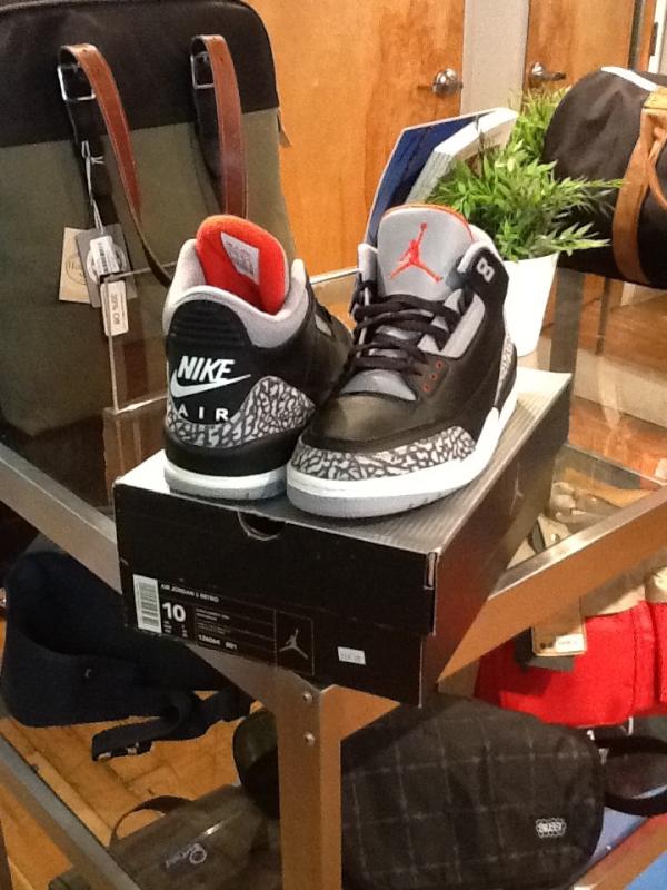 CosignProject's tweet image. Just received an original pair of Air Jordan 3 Retro black/cement size 10 in box! Get them at cosign-project.com!