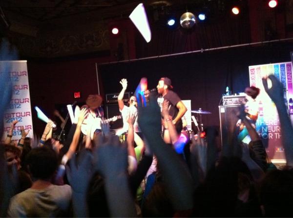 DigiTour's tweet photo. What???? @DeStorm is throwing glo-sticks into the crowd!! #Cleveland #DigiTour2012 #WeKeepItLIVE http://t.co/zegbrbN8