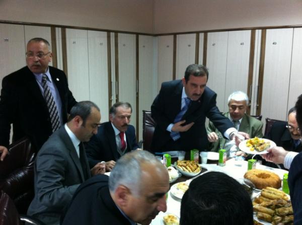 aaydiner's tweet photo. Tuna lisesinde ılce milli egitim muduru ve okul mudurleriyle öğle yemeğinde bulustuk http://t.co/Rjff0vKL