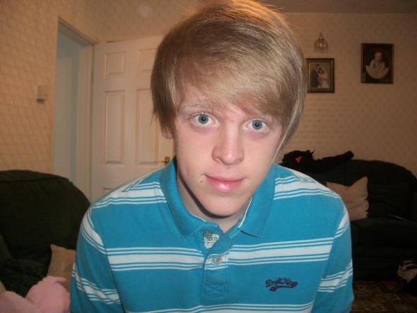 MichaelBaker95's tweet image. #Haircut #NotFussed