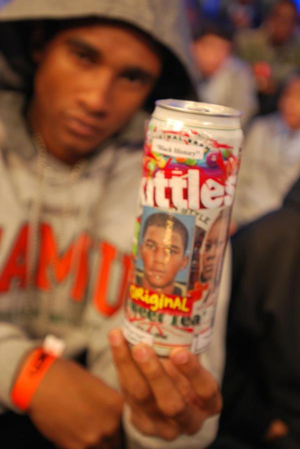 BETMusic's tweet photo. This member of the #livestaudience brought a special remembrance of #trayvonmartin on our stay smart #stayalive show http://t.co/3xwvKJi9