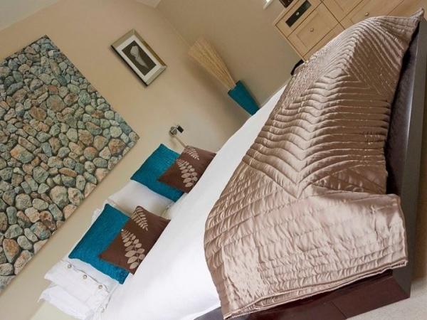 onethecoates's tweet photo. So busy today no time to tweet. I could do with a relaxing break myself at http://t.co/ruvCntnF ! http://t.co/a4cLZiBs