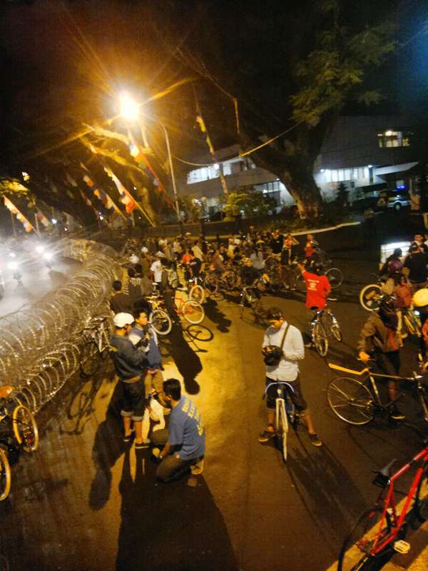 HardLineFixed's tweet photo. behind the line :) RT @MZP3N: Finish #ICM0312 #dokICM0312 #Malang cc: @MLGfgss @b2wmalang @ID_Fixed http://t.co/Ww8pu80L