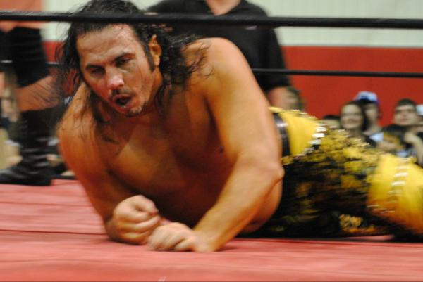 charblaize's tweet photo. @MATTHARDYBRAND Was great to finally meet you and Reby. This was at Converse, IN. Hope to see you both again someday http://t.co/uQGIVsOb