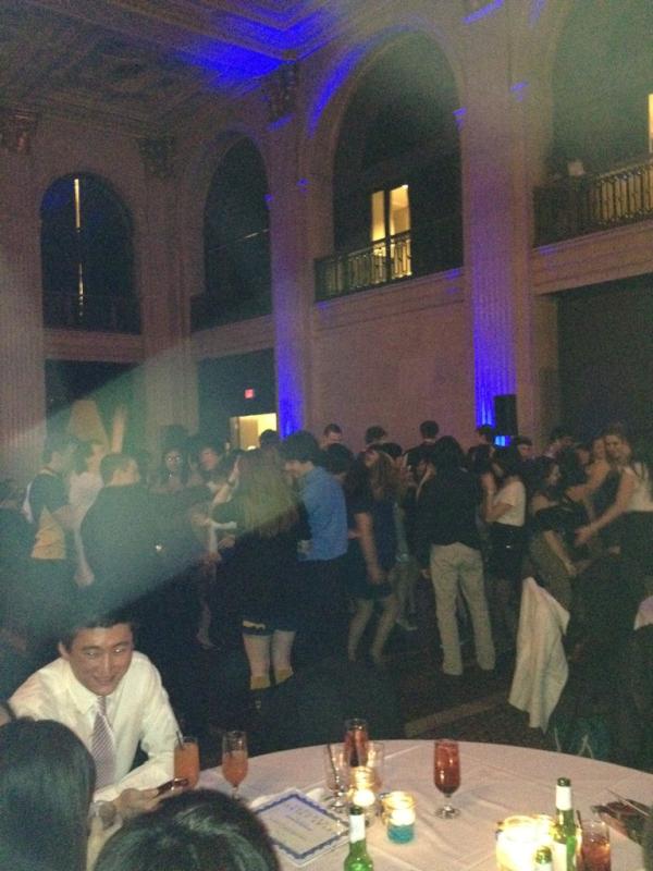 LuisJRamirezN's tweet photo. There ain't no party like an S-Dance party #sdance http://t.co/D8TpUlaB
