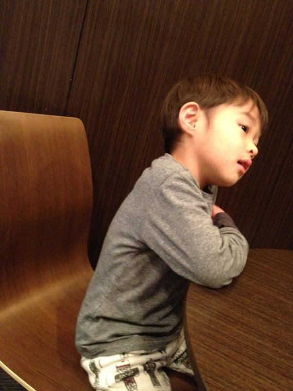 soemom's tweet photo. 今日はヤマハ音楽教室の体験で〜す！雨風がすごくて台風のような中来ました〜♪ http://t.co/yzhU1VTQ