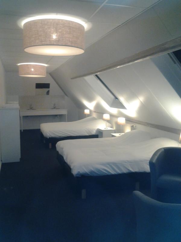CampingZeehoeve's tweet photo. Kamer voor 4 personen http://t.co/j92ju0l3