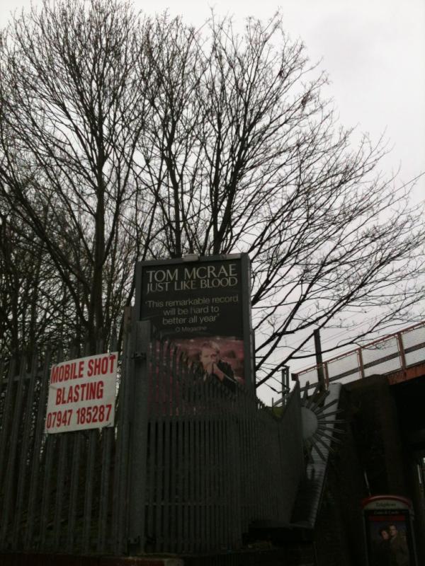awjcrook's tweet photo. Still being plugged on seven sisters road @tommcrae #Youcouldwalktohawaiiinthetimethatsbeenthere http://t.co/1EnpnJTz