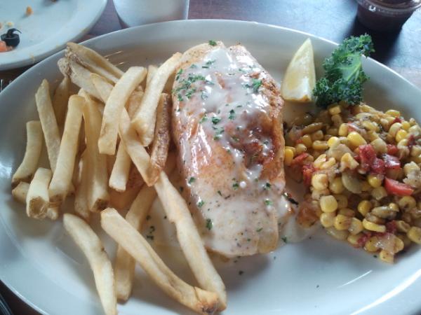 nathanjagitsch's tweet image. Crab and spinach stuffed flounder with a garlic cream sauce. #firstlunch