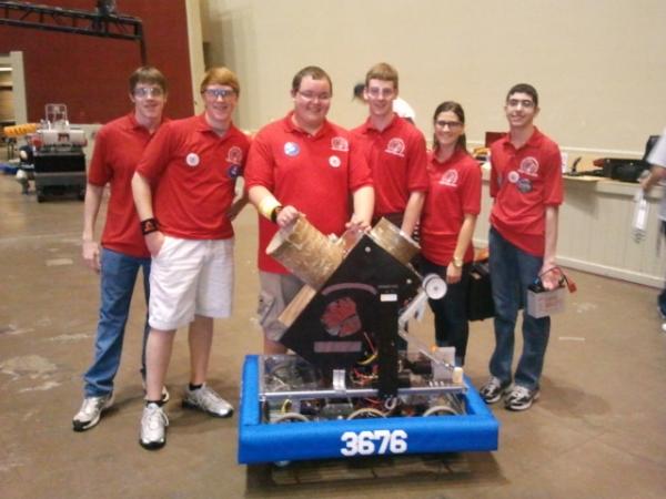 MouserElec's tweet photo. Awesome showing from @MartinHigh #Robotics! They made it all the way to the finals at #DallasFRC! Way to go! http://t.co/8Q6kCC5K