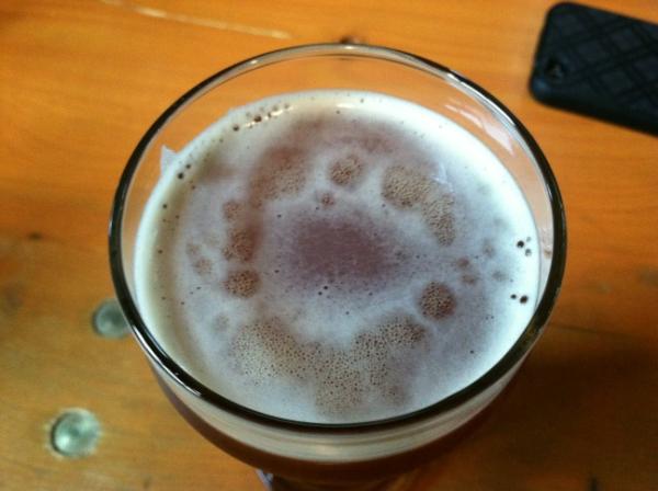 MikeWaddick's tweet photo. I got teeth marks in my beer. @yo_L_whatup http://t.co/0NKWpiEw
