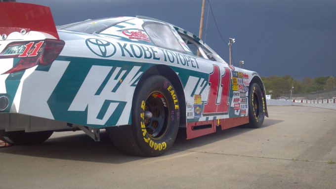 Watch Brett Moffitt's leaked NSFW photo on TwXstars