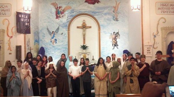 StLucySchool's tweet photo. A wonderful production of the Stations of the Cross done by the 7th and 8th grade students of Santa Lucia. #GreatJob! http://t.co/s6udOChZ