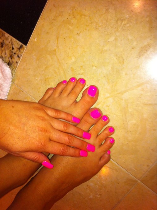 #SexyFeet #sexytoes http://t.co/H8iKwtf1<a href="/tag/sexyfeet"class="tags">#SexyFeet</a><a href="/tag/sexytoes"class="tags">#sexytoes</a>