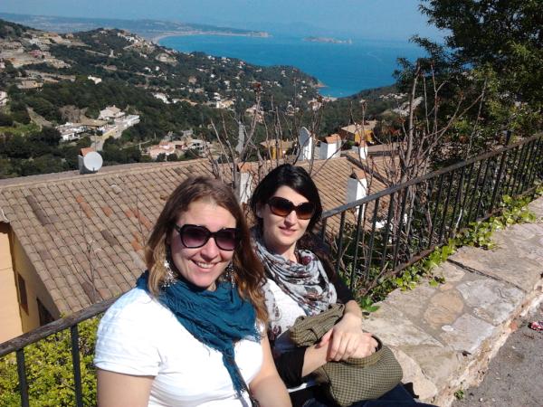 helenapalomo tweet media