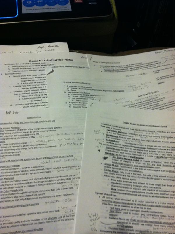 grouchy_couchy's tweet image. Studying until I die #helpme #TooManyChapters