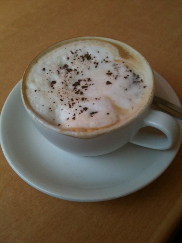 WonkyFood's tweet photo. Latte time http://t.co/XYHWwD0y