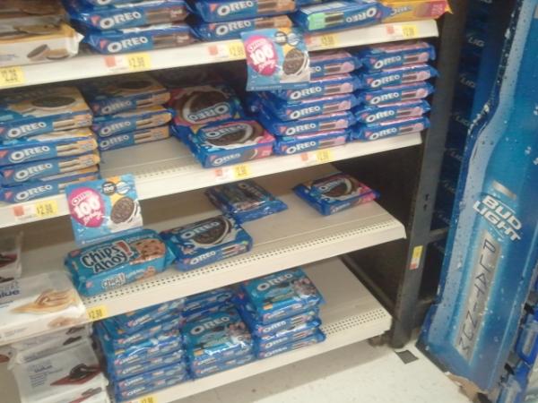 MoeKneeKa's tweet photo. Where did all the double stufff gooo??? Lmaooo http://t.co/VwJRUvDo