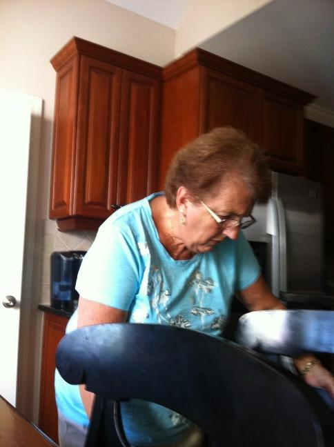 SweetTeetzJr's tweet image. Golden gram Workin hard