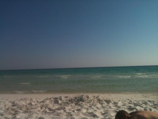 Tschnip's tweet photo. Easter @ the beach http://t.co/H0yFPY3i