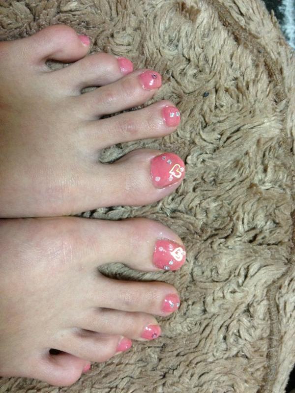 丘咲エミリ フットネイル 自分でやったょお ッ 可愛い Http T Co 4vojbdkv 丘咲エミリ フットネイル 自分でやったょお ッ 可愛い Http T Co 4vojbdkv