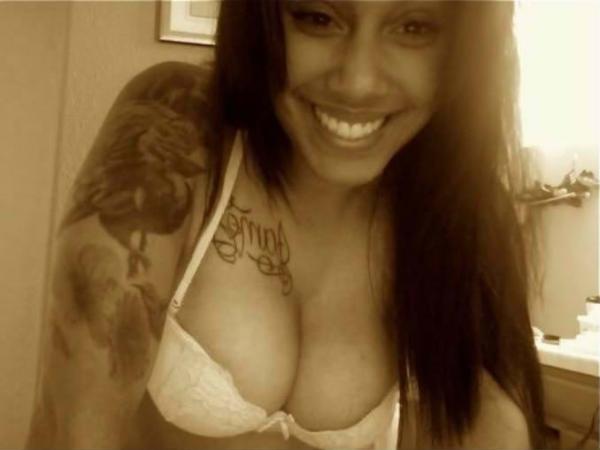 GIRLSwithTATTs's tweet photo. Tits and tatts... http://t.co/yPtDaR8G