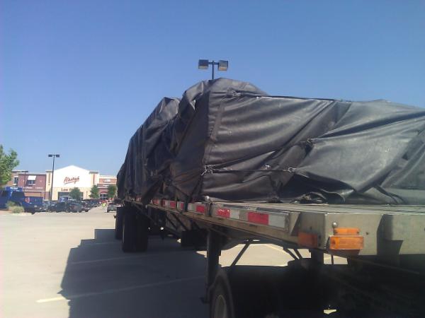 jerrywar34's tweet photo. Oooooooooooo a tarped load must be secret. Its not anything special. People in the building trade know what this is http://t.co/6OB1pNGe