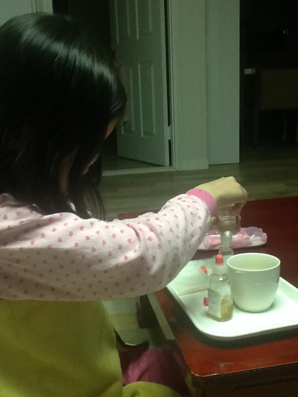 kieshoon's tweet photo. 셀프 약조제(?). 대여섯살 이하 아이��� 가진 부모들의 로망? ㅎㅎ http://t.co/2PoINrJS
