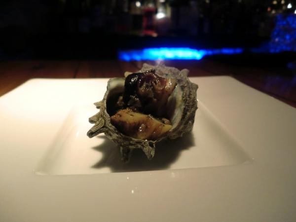 bar_secret's tweet photo. 今日のお通しはサザエのつぼ焼きバジルソース味です
恵比寿　バー　シークレット http://t.co/hS85qBwS