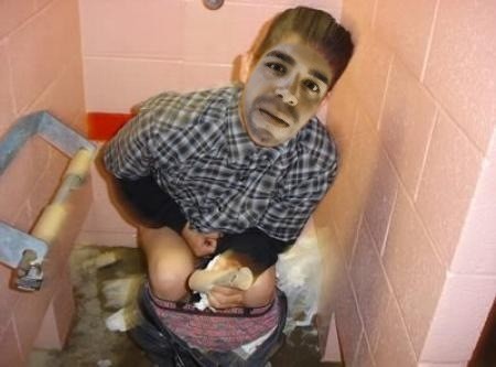 woskys's tweet photo. Desde el trono jajajajajajaa....!! http://t.co/rzWalccr