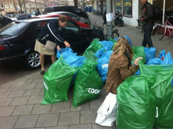 delevita's tweet photo. Voorbereiden schoonmaak Stunt SeniorWeb. http://t.co/ubZ25UgZ