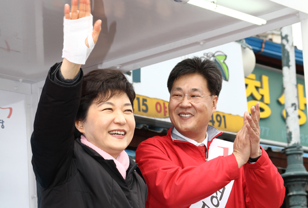 ChungMoonHun's tweet photo. http://t.co/IjJXAysn