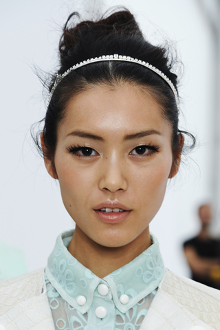 GrithRahbek's tweet image. #LiuWen , #stylecom favorite fall catwalker. She has so many faces #Fashion #models
