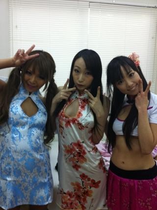 安達　亜美’s pics and videos