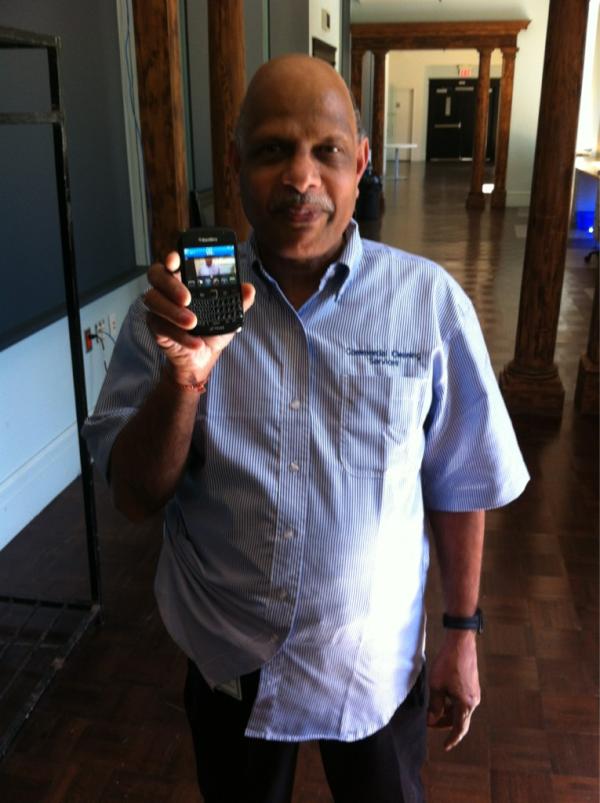 New outfit and new phone #fancy man okay