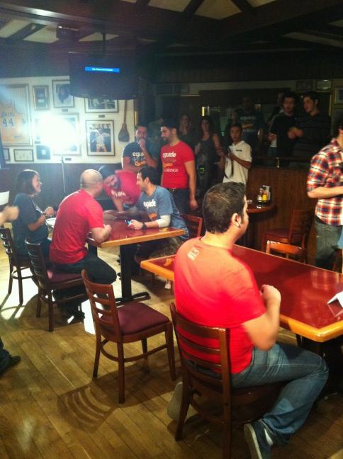 Round two foodies are up against some heavyweights! <a href="/eguideMe/">E-Guide Me</a> #kingofwings