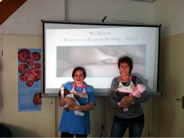 ackenzorgmaat's tweet photo. Gisteren grote scholing gegeven met hulp van Paris & Zoë http://t.co/MqbkCP3z
