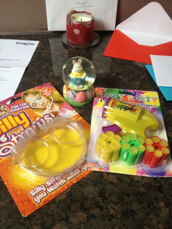 HaydnGDevoy's tweet image. Present from the lil cousin ha have t love it ! #KidInside